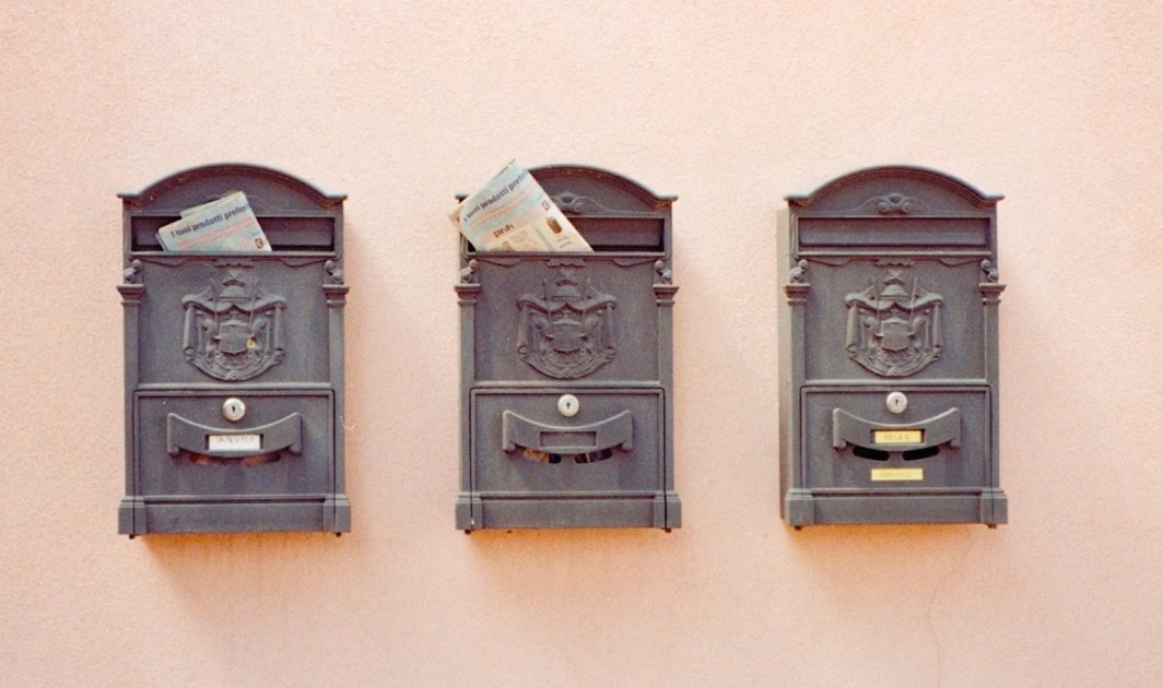 Flyers en boîte aux lettres : comment bien les distribuer ?